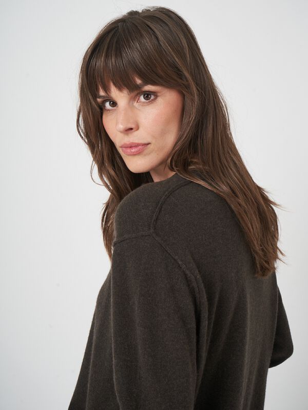 Kasjmier damestrui met ronde hals image number 2