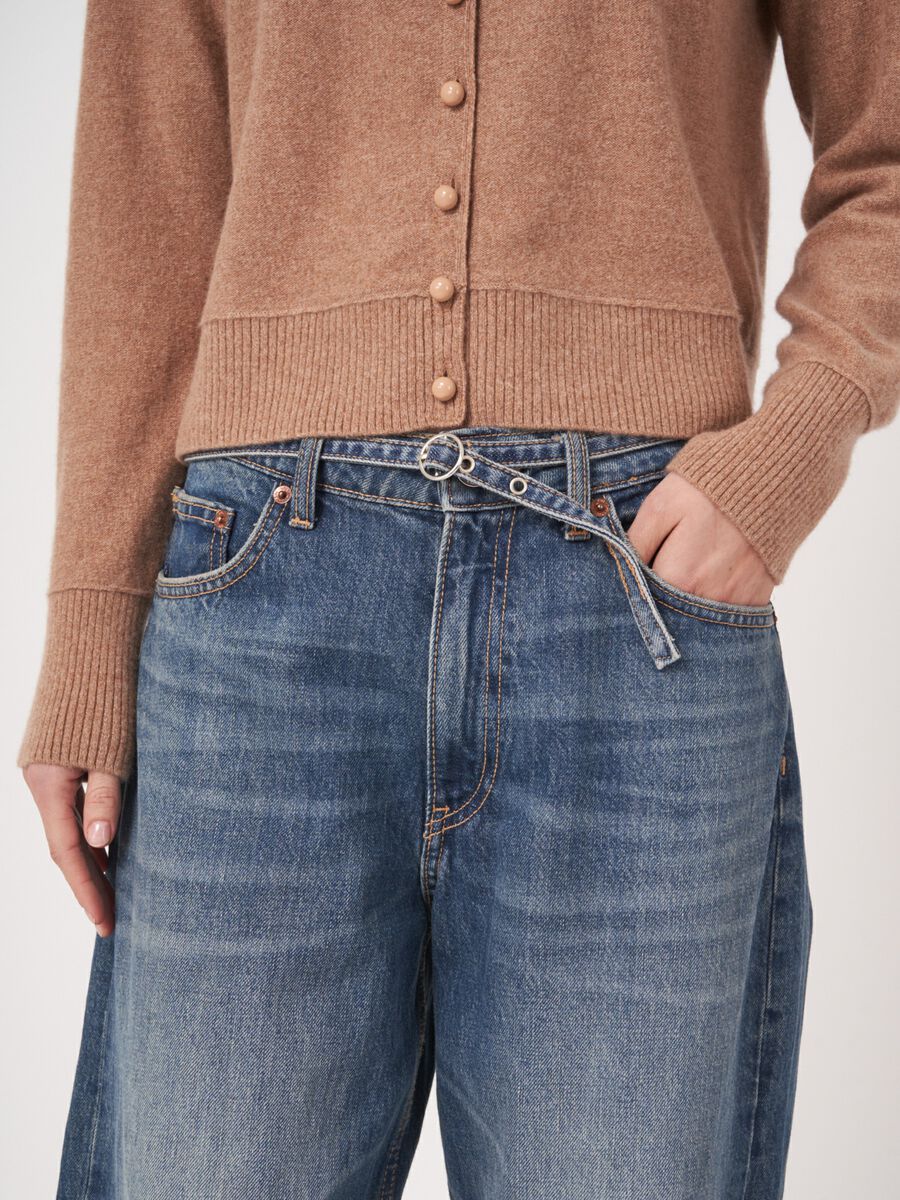 Cropped kasjmier vest met parelknopen | duurzaam & elegant image number 4