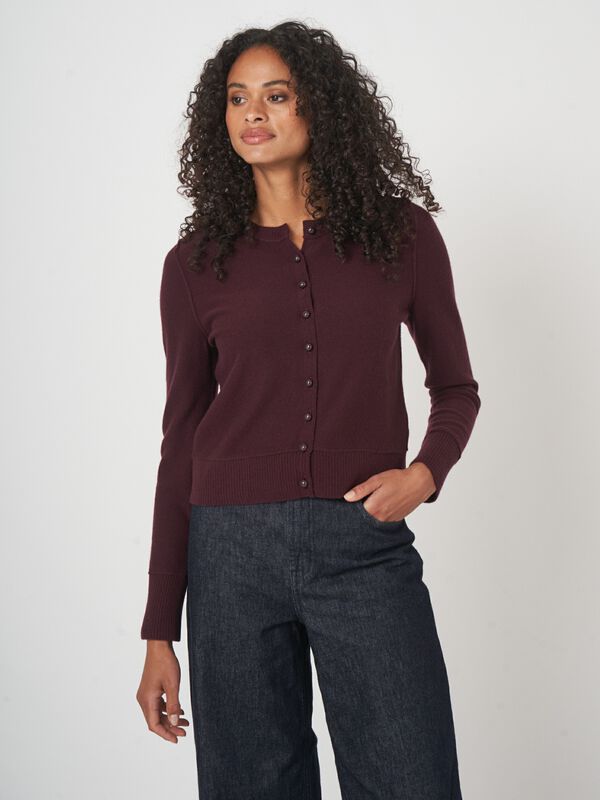 Gilet court boutons nacre en cachemire image number 2