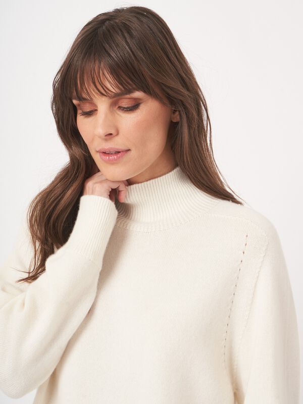 Nahtloser Kaschmirpullover mit Stehkragen image number 1