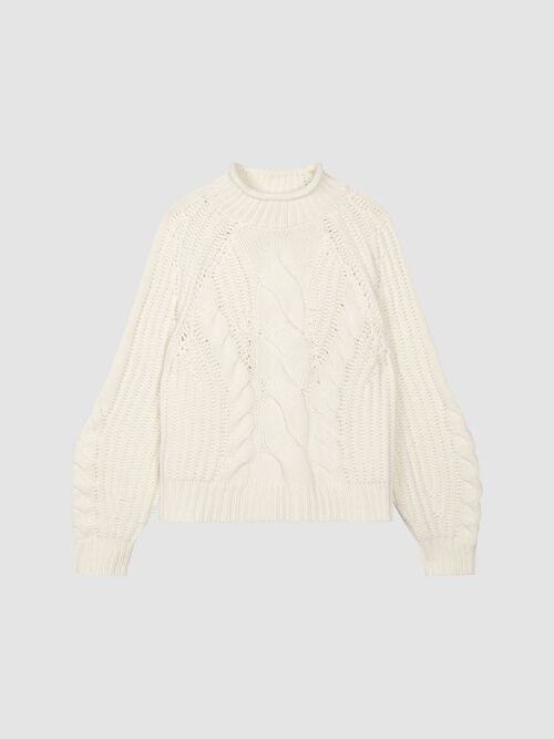 Chunky cable knit cashmere sweater