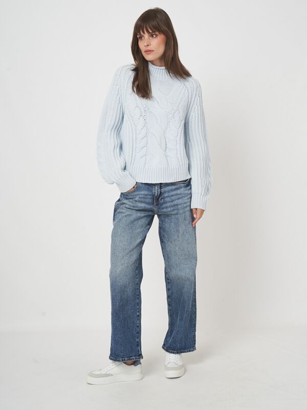 Kaschmirpullover mit Zopfmuster und Stehkragen image number 6