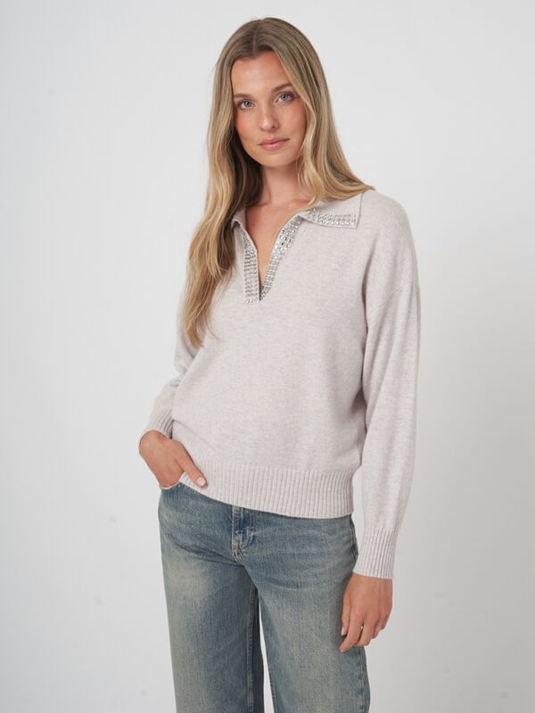 Locker geschnittener Kaschmirpullover mit Perlenstickerei image number 3