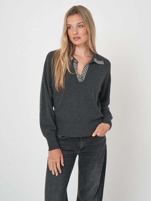 Luxe kasjmier damestrui met parelaccenten image number 3