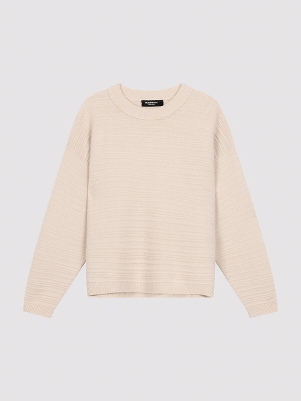 Kastig geschnittener Rippstrick-Kaschmirpullover image number 2