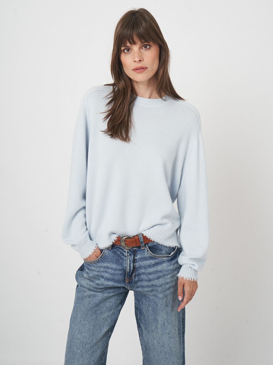 Relaxed fit kasjmier trui met ronde hals image number 2