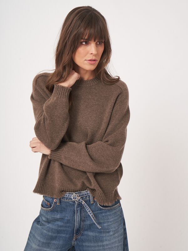 Bio-Kaschmir-Pullover mit Rundhalsausschnitt image number 10