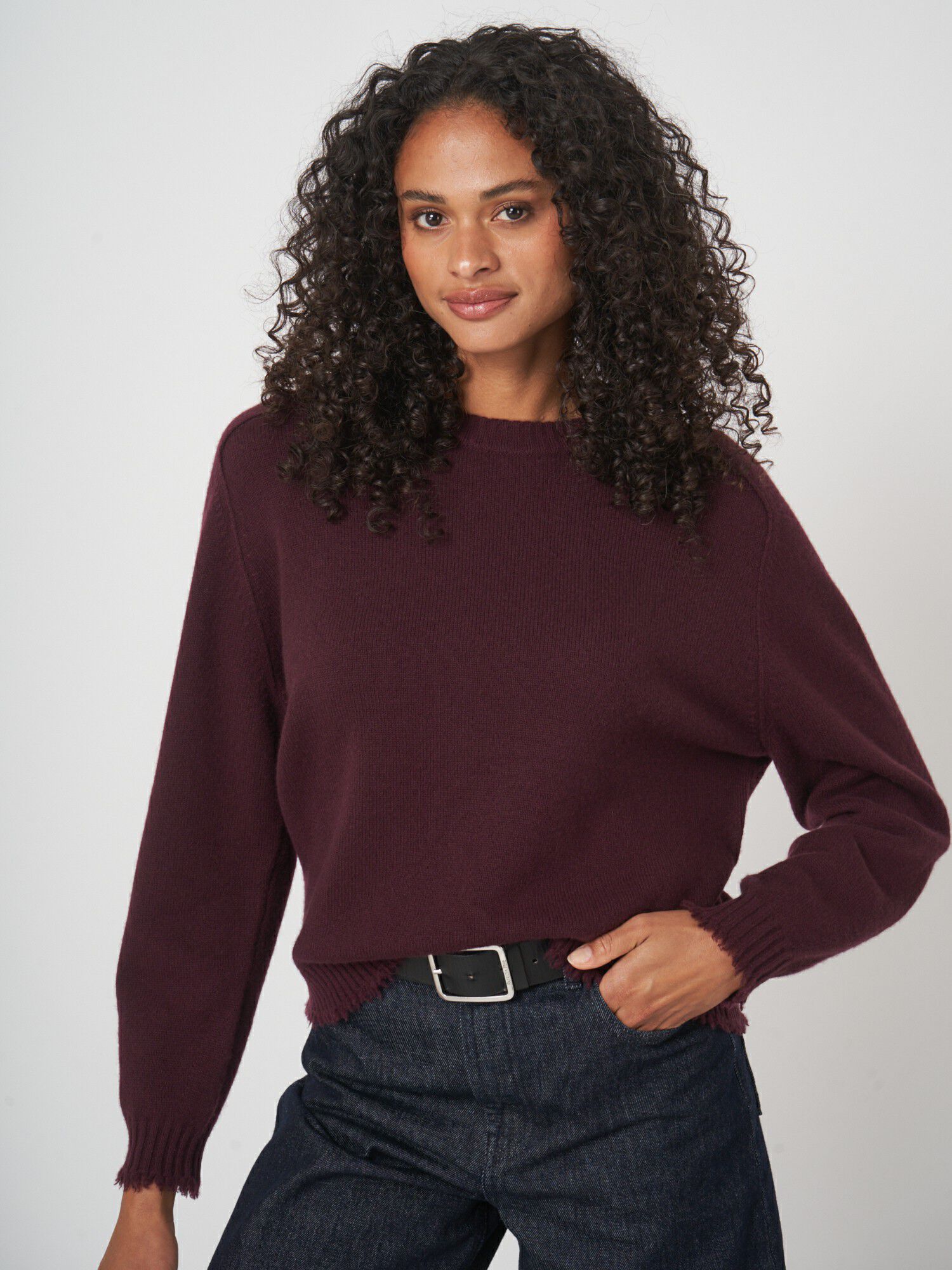 Relaxed fit kasjmier trui met ronde hals afbeelding