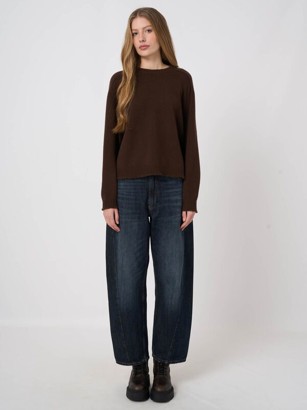 Oversized kasjmier trui met franjes image number 6