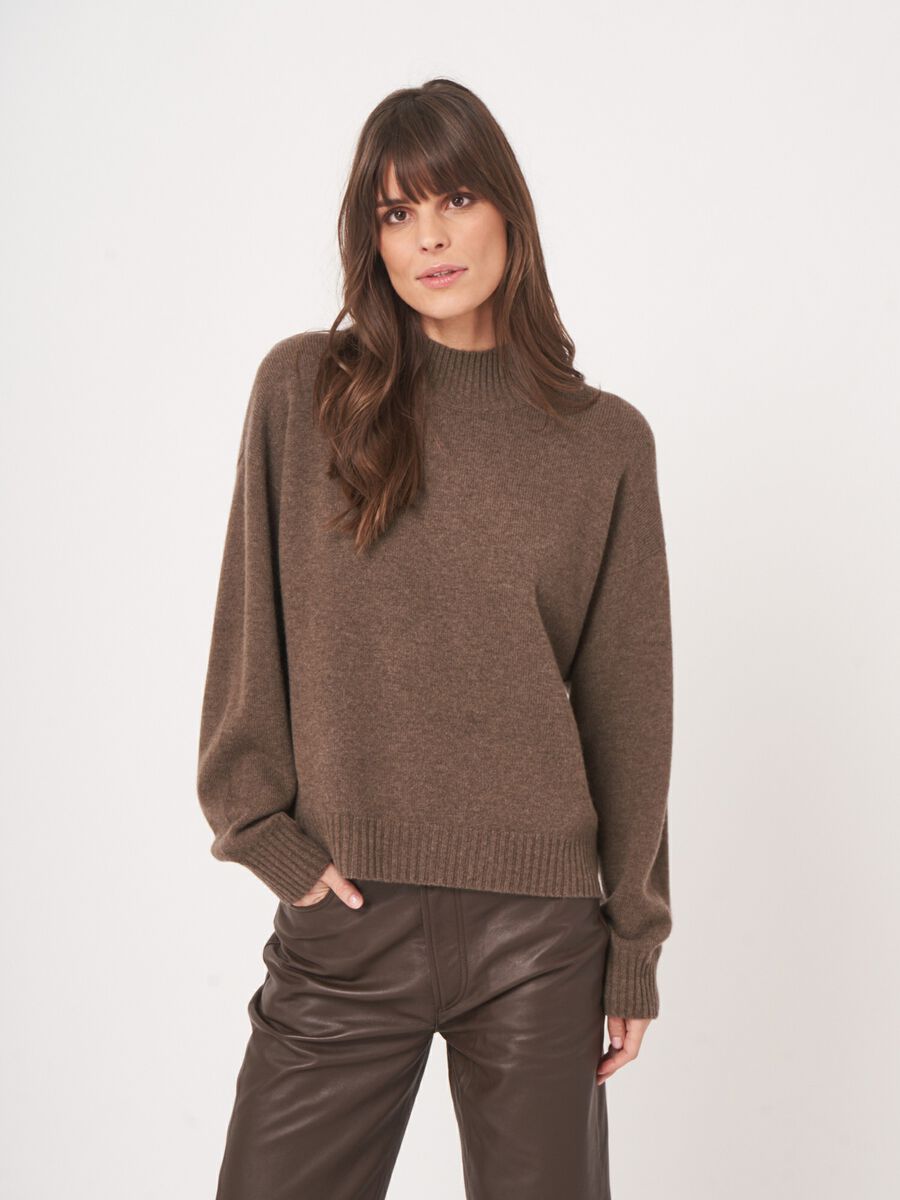 Pull en cachemire sans couture – coupe boxy image number 1