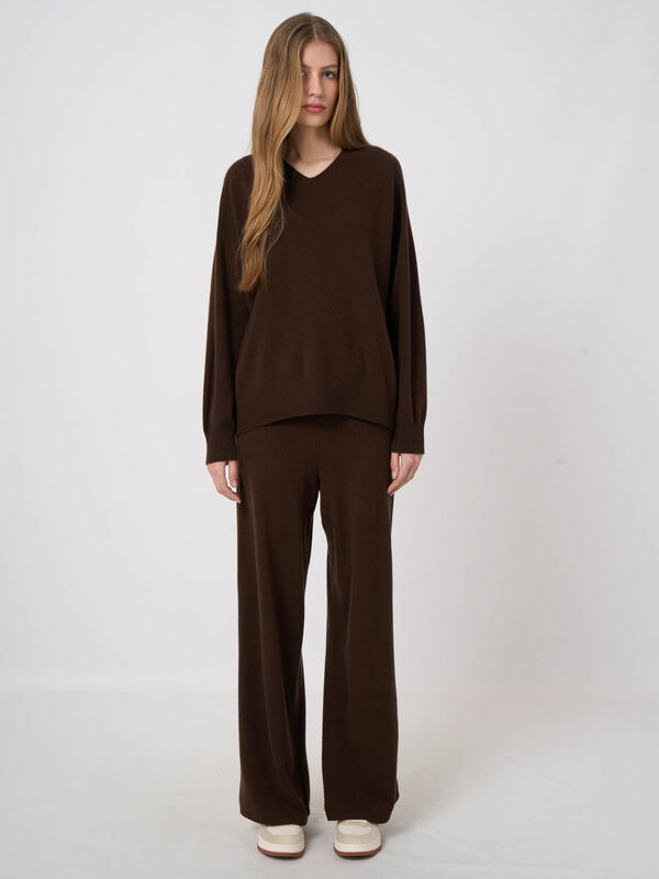 Pantalon lounge en cachemire image number 5