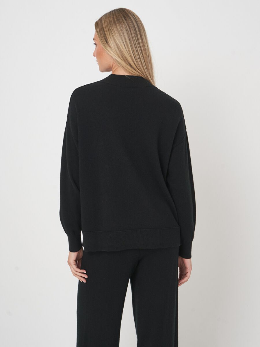 Oversized-Kaschmirpullover mit Stehkragen image number 4