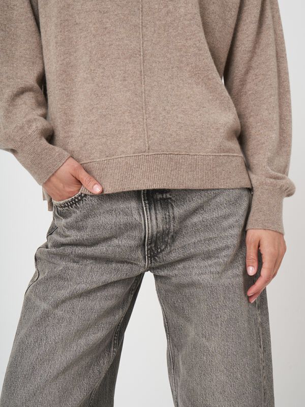 Oversized-Kaschmirpullover mit Stehkragen image number 1