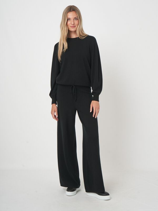 Cropped Kaschmirpullover mit Rundhalsausschnitt image number 1