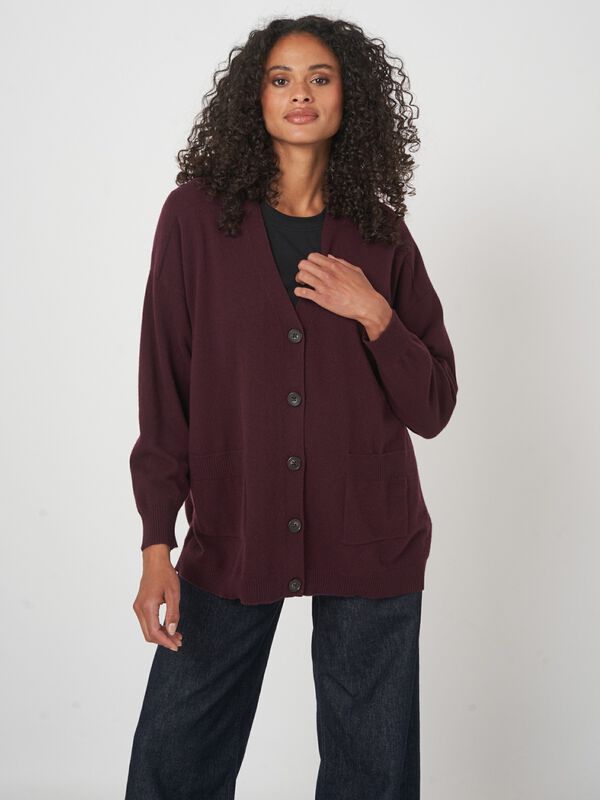 Oversized Feinstrick-Cardigan mit V-Ausschnitt image number 3