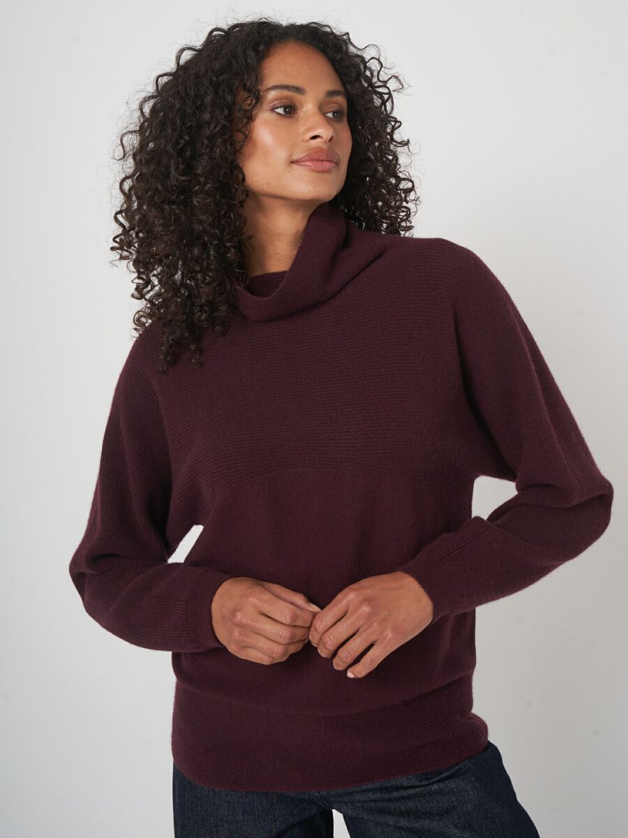 Großzügiger Bio-Kaschmir-Rollkragenpullover image number 1