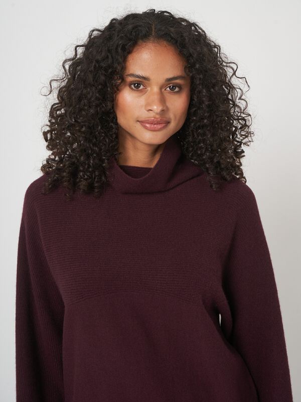 Ruimvallende coltrui van biologische kasjmier image number 3