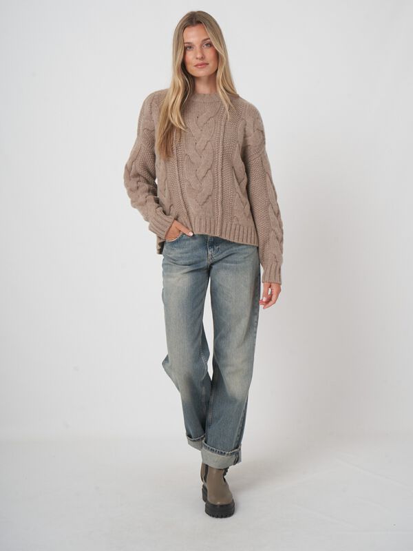 Oversized grofgebreide kasjmier trui met kabelpatroon image number 6