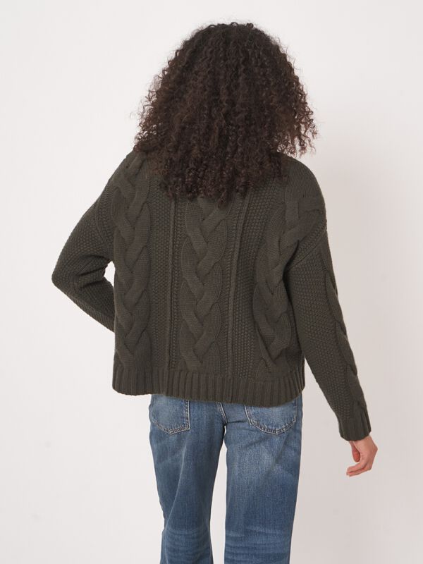 Chunky Cable-Knit-Pullover im Oversized Fit image number 3