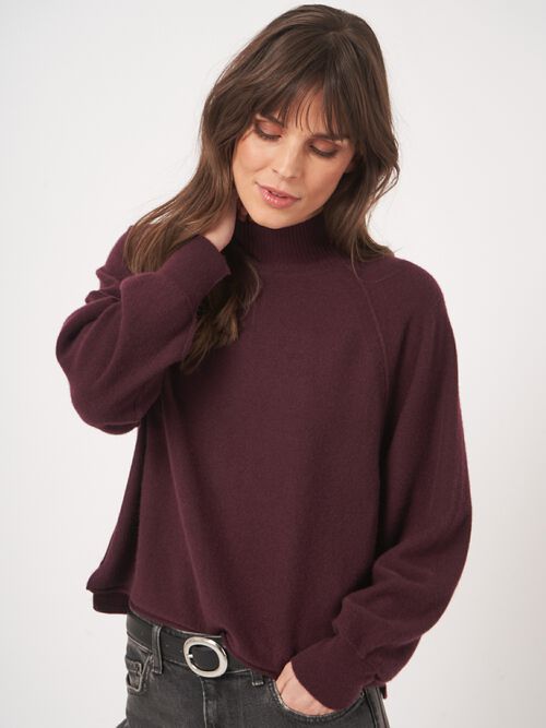 Boiled cashmere pullover with stand-up collar