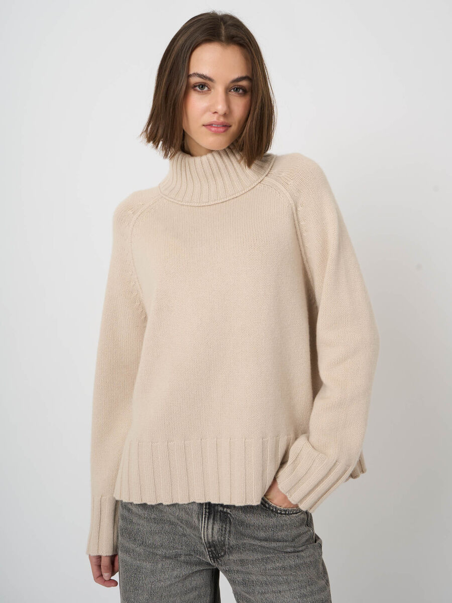 Chunky Organic Cashmere Stand-Collar Sweater image number 1