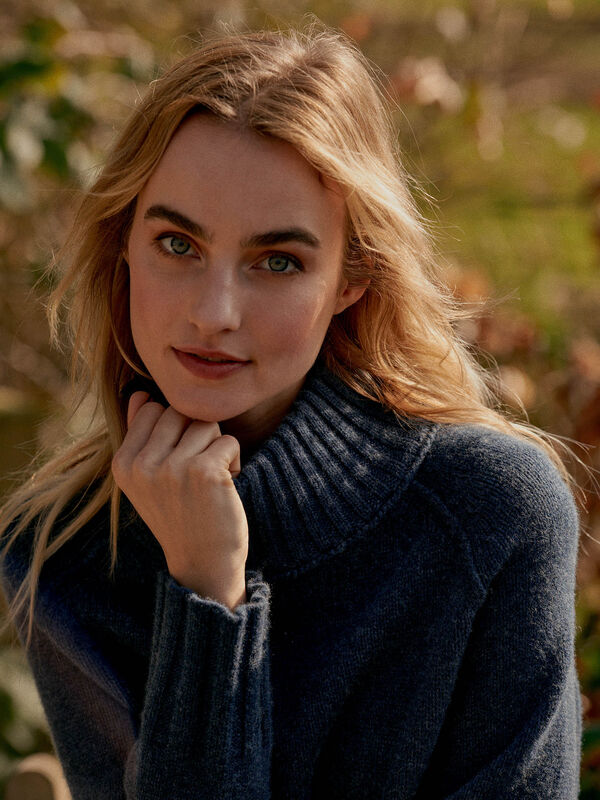 Grobstrickpullover aus Bio-Kaschmir mit Stehkragen image number 0