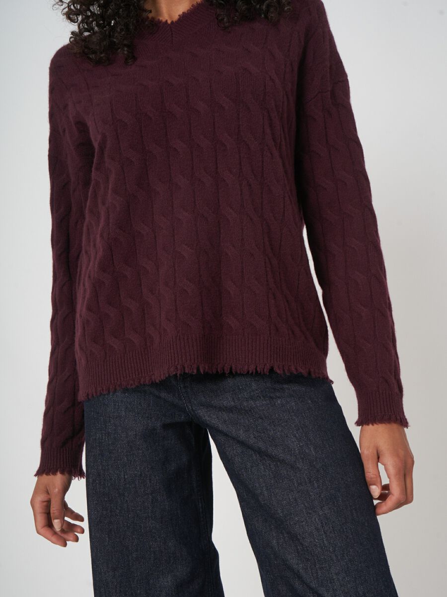 Organic cashmere sweater with subtle fringes image number 1