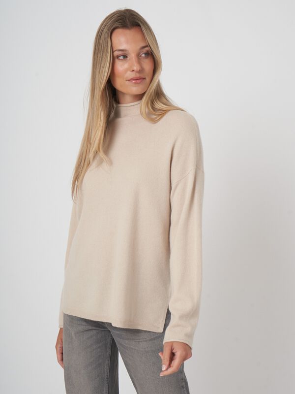 Pull à col montant en cachemire image number 1