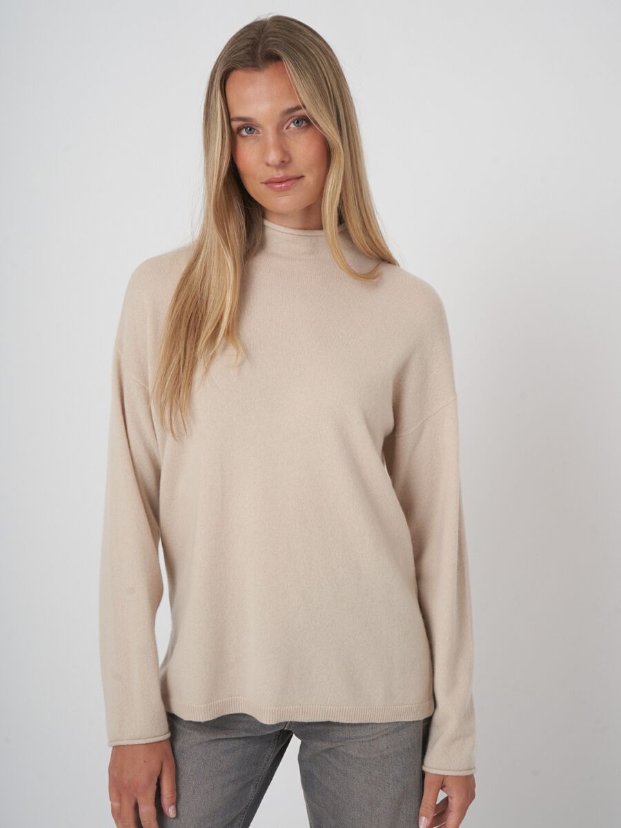 Organische kasjmier pullover met opstaande kraag image number 2
