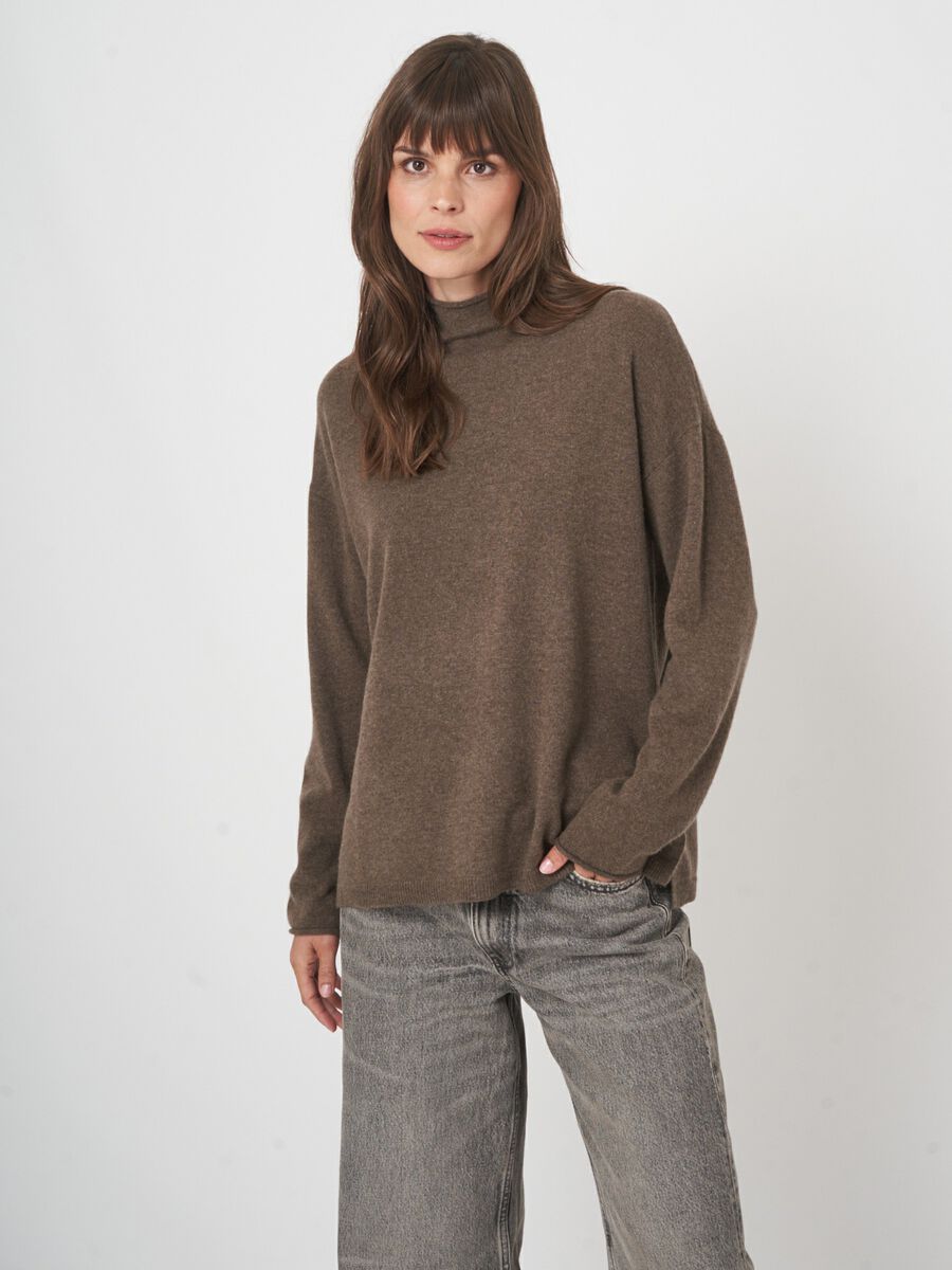 Organische kasjmier pullover met opstaande kraag image number 2