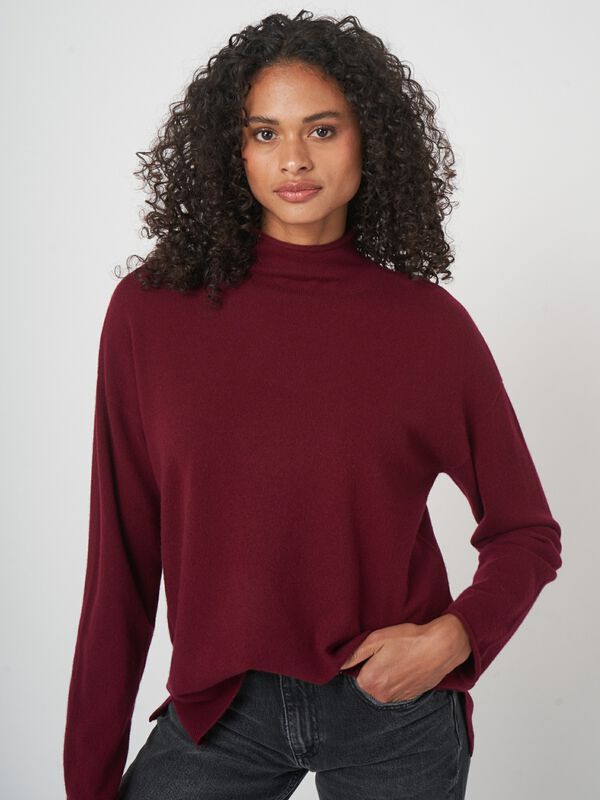 Pull à col montant en cachemire image number 1