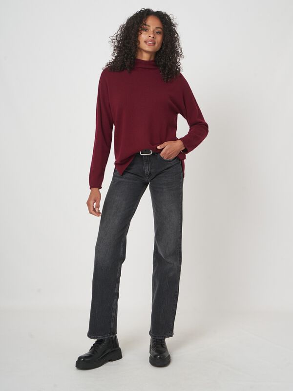 Pull à col montant en cachemire image number 4