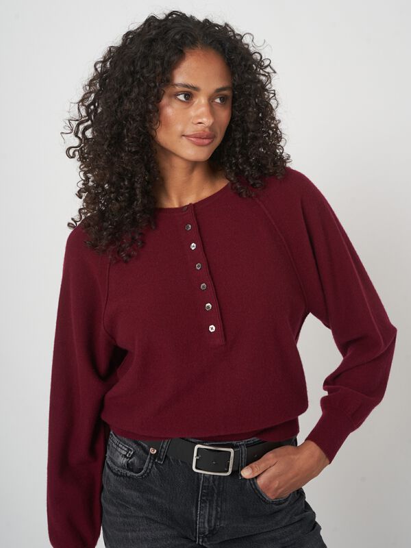 Lichtgewicht boiled cashmere henley trui image number 0