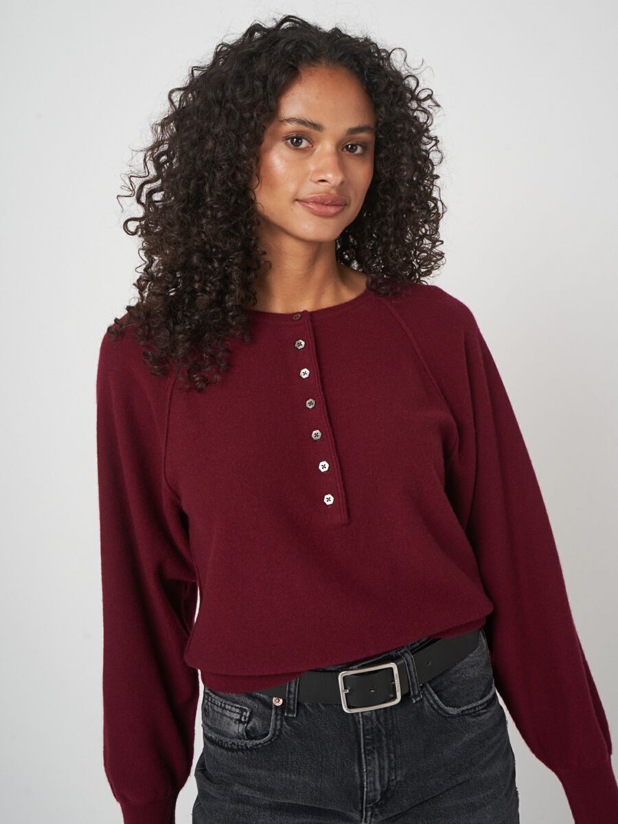 Boiled cashmere henley sweater image number 3