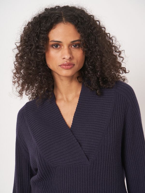 Kaschmirpullover Mit Zopfmuster Und Stehkragen image number 3