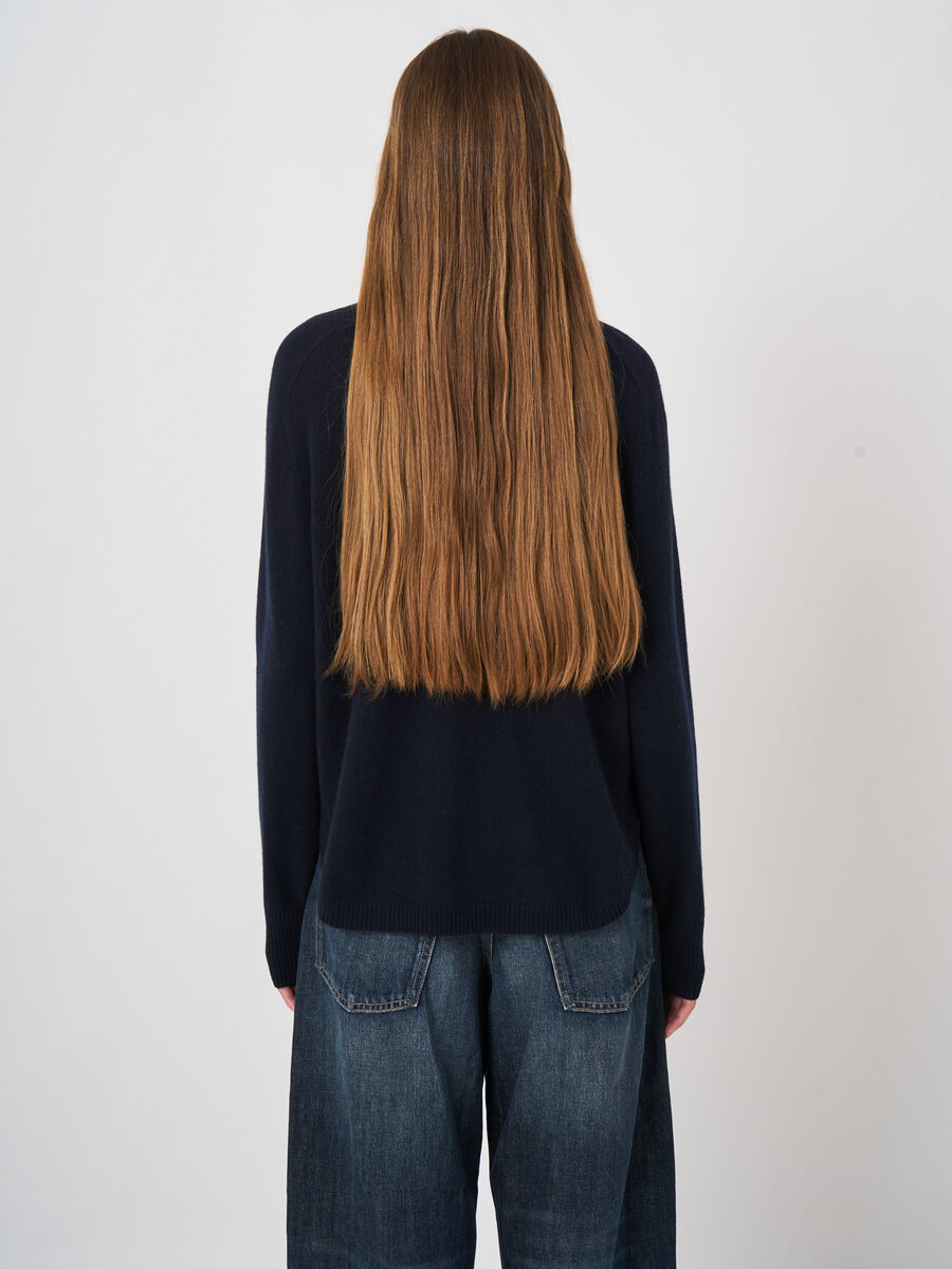 Lightweight Organic Cashmere Sweater with Rounded Hem image number 4