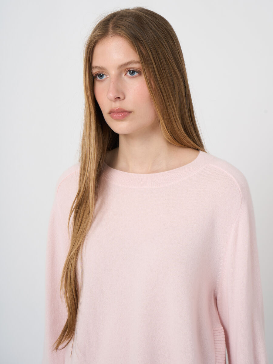 Lightweight Organic Cashmere Sweater with Rounded Hem image number 1