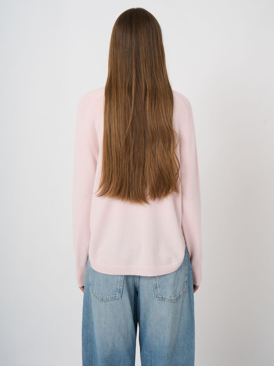 Lightweight Organic Cashmere Sweater with Rounded Hem image number 3