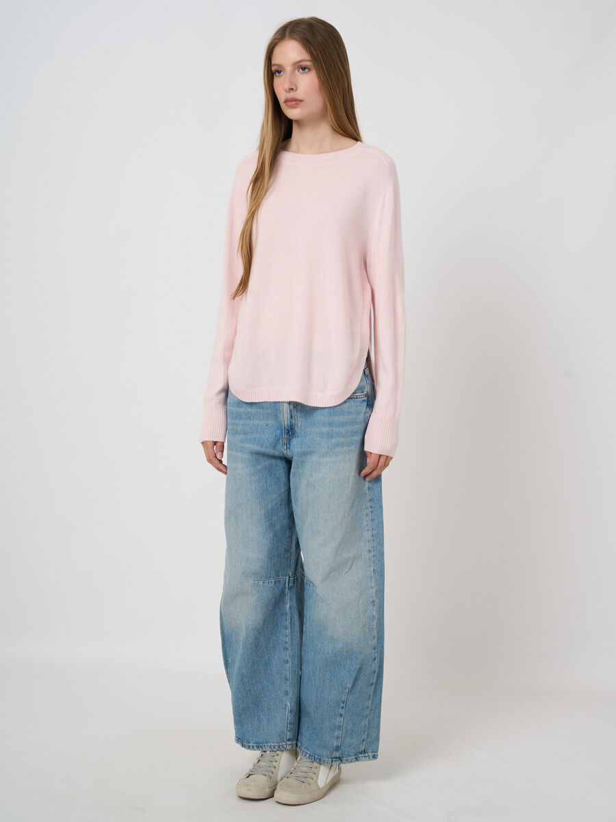 Lightweight Organic Cashmere Sweater with Rounded Hem image number 4