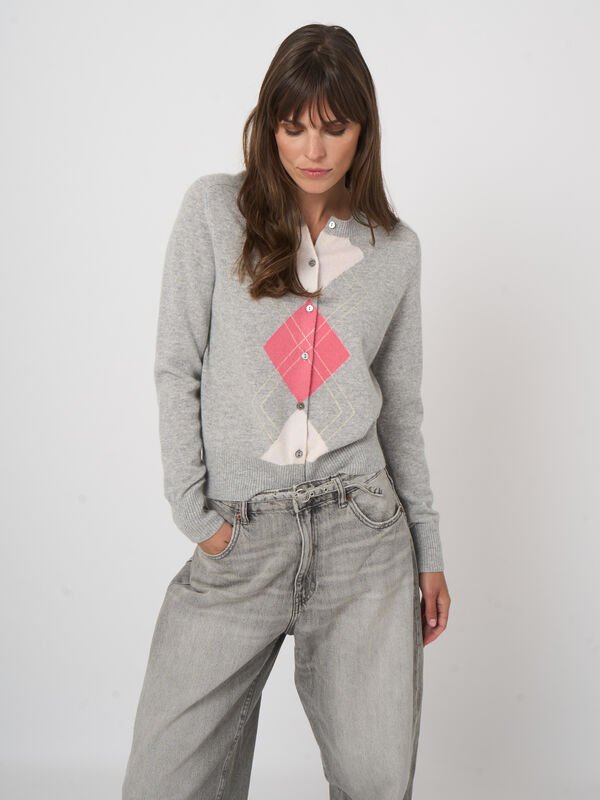 Luxuri&ouml;se Bio-Kaschmir-Strickjacke mit Argyle-Rautenmuster image number 4