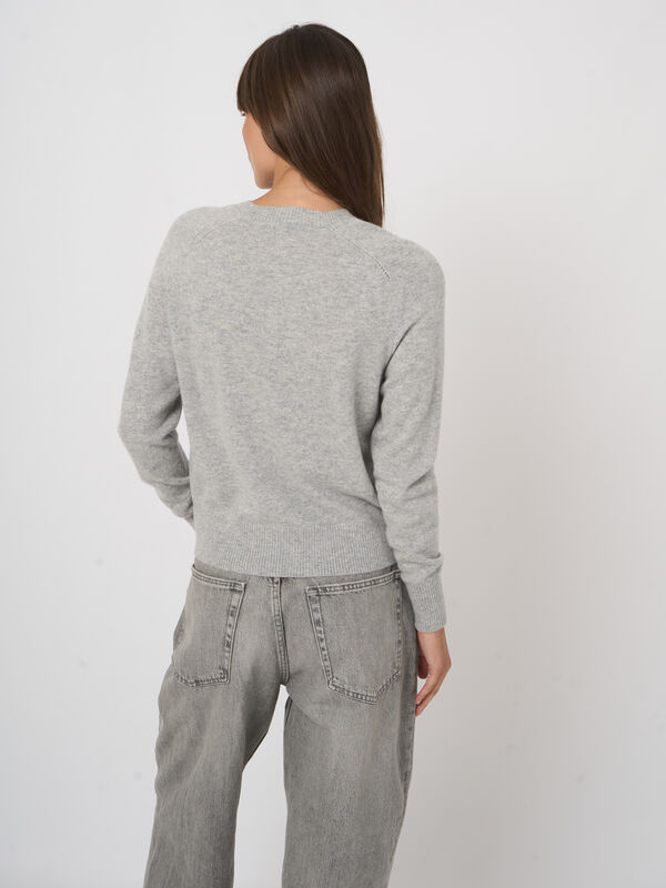 Luxuri&ouml;se Bio-Kaschmir-Strickjacke mit Argyle-Rautenmuster image number 5