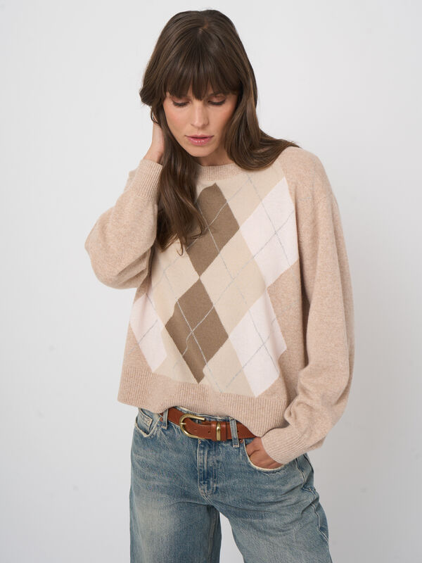 Timeless argyle cashmere sweater image number 3