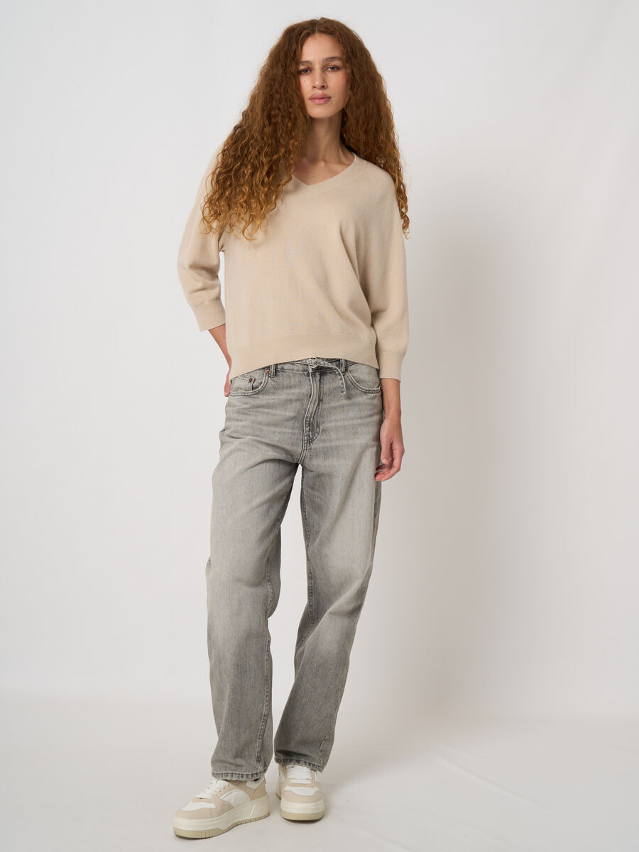 Bio-Kaschmirpullover mit V-Ausschnitt image number 1