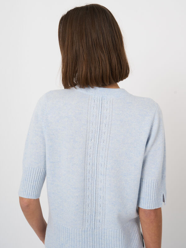 Cardigan court en cachemire bio torsad&eacute; image number 3