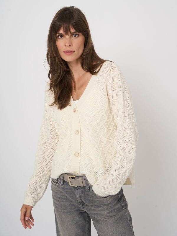 Strukturierte Strickjacke aus Bio-Kaschmir image number 9