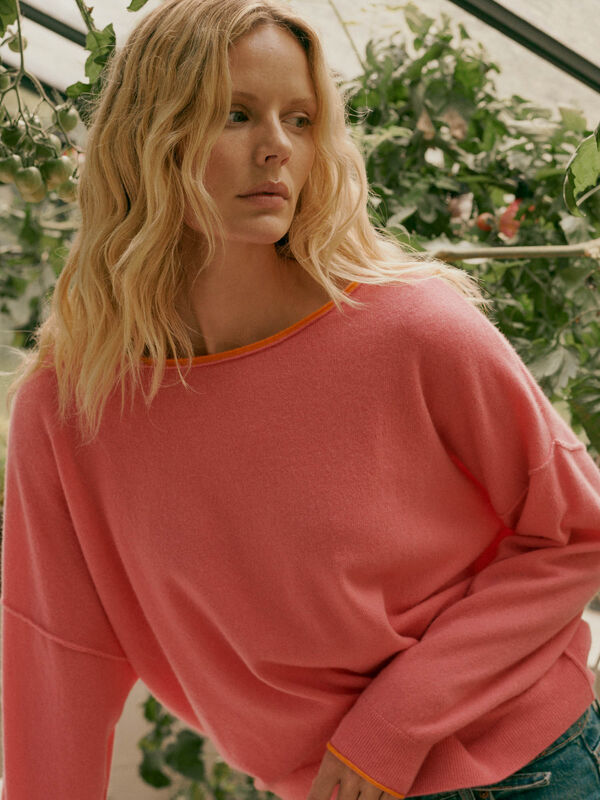 Bio-Kaschmirpullover mit Kontrastbesatz image number 1