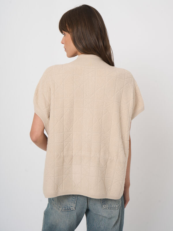 Kasjmieren poncho met rits en sponsachtige breistructuur image number 1