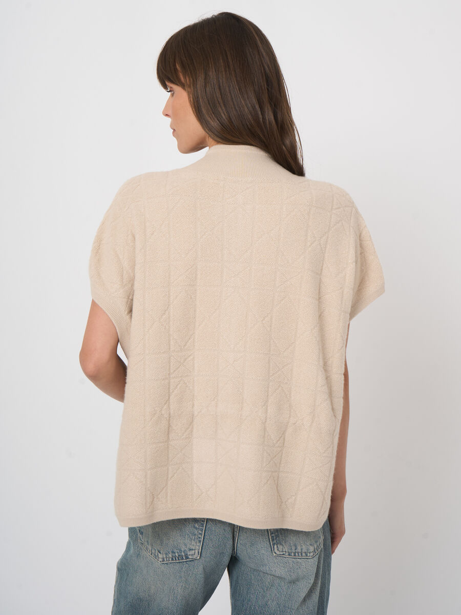 Poncho en cachemire zipp&eacute;, maille moelleuse effet boucl&eacute; image number 1