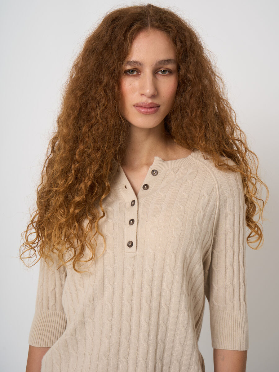 Pull en cachemire 100% torsad&eacute;, col boutonn&eacute; image number 1