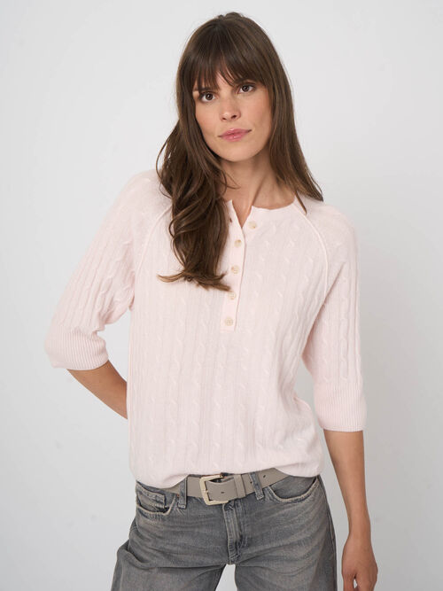 Pull en cachemire 100% torsad&eacute;, col boutonn&eacute;